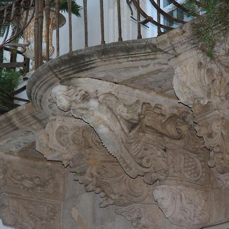 Casa Vacanza Icaros, Ortigia Hictoric Center, 200 Mt From The Beach シラクーサ エクステリア 写真