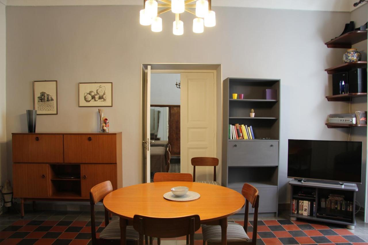 Casa Vacanza Icaros, Ortigia Hictoric Center, 200 Mt From The Beach シラクーサ エクステリア 写真