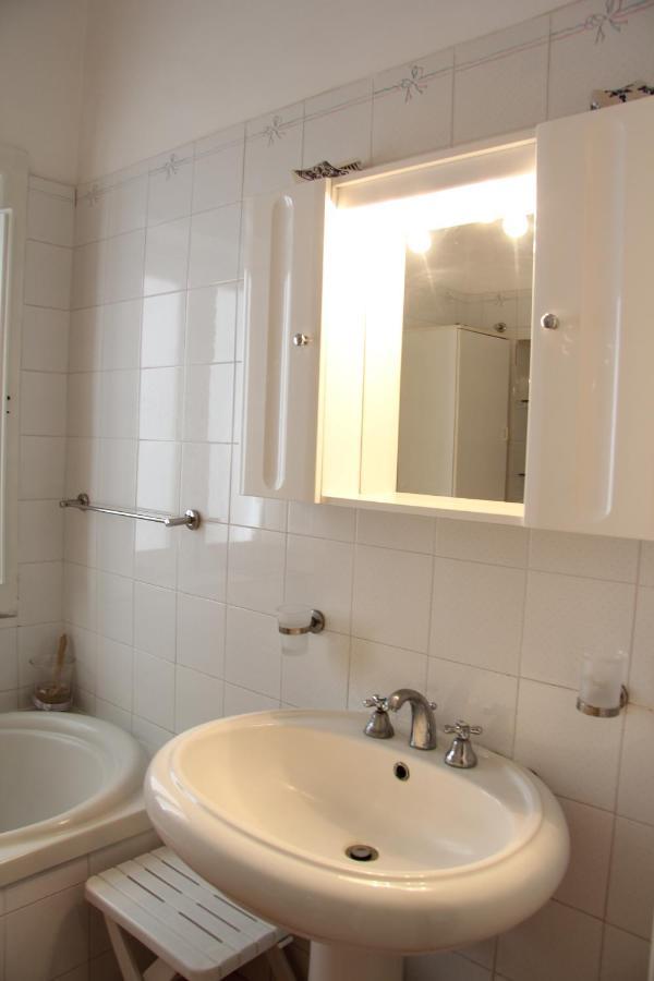 Casa Vacanza Icaros, Ortigia Hictoric Center, 200 Mt From The Beach シラクーサ エクステリア 写真