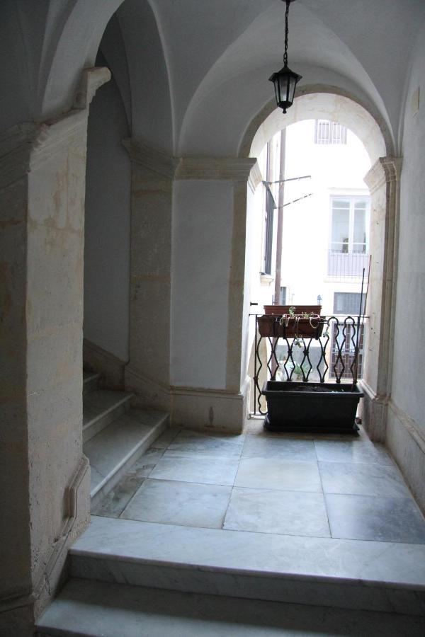 Casa Vacanza Icaros, Ortigia Hictoric Center, 200 Mt From The Beach シラクーサ エクステリア 写真