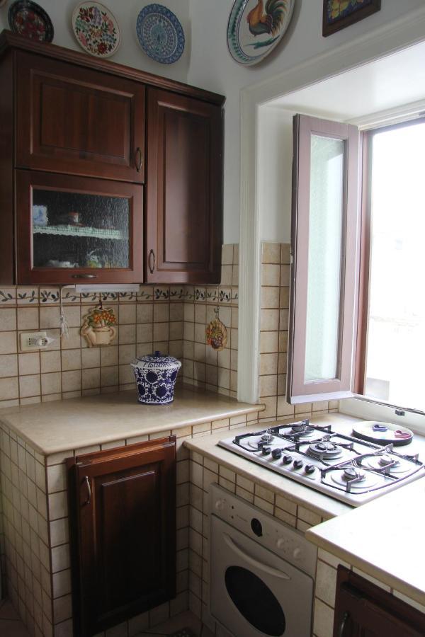 Casa Vacanza Icaros, Ortigia Hictoric Center, 200 Mt From The Beach シラクーサ エクステリア 写真