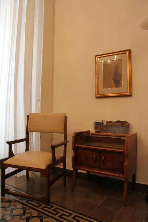 Casa Vacanza Icaros, Ortigia Hictoric Center, 200 Mt From The Beach シラクーサ エクステリア 写真